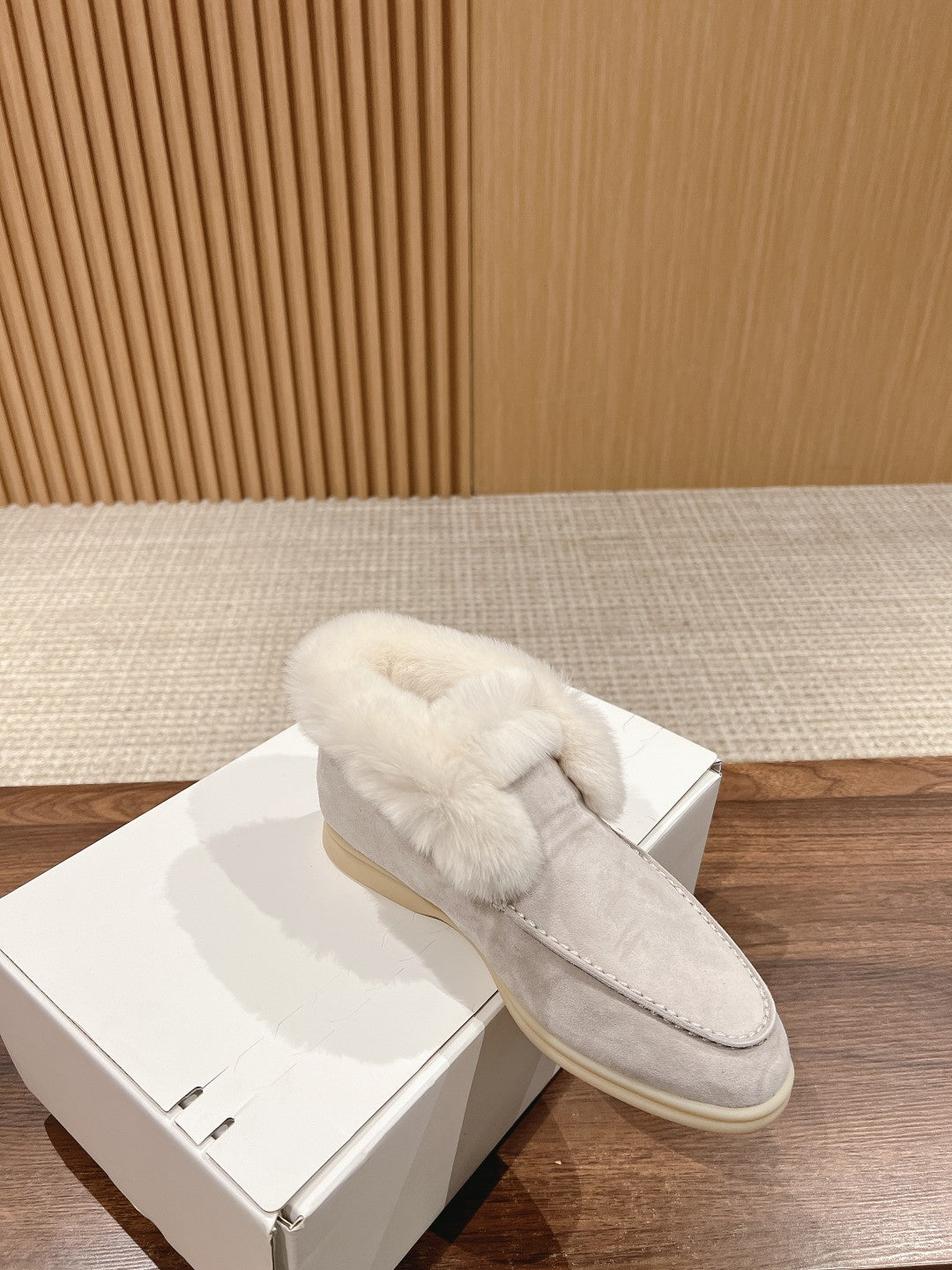 LP CLASSIC SUMMER CHARMS WALK LOAFERS LIGHT GRAY CALFSKIN