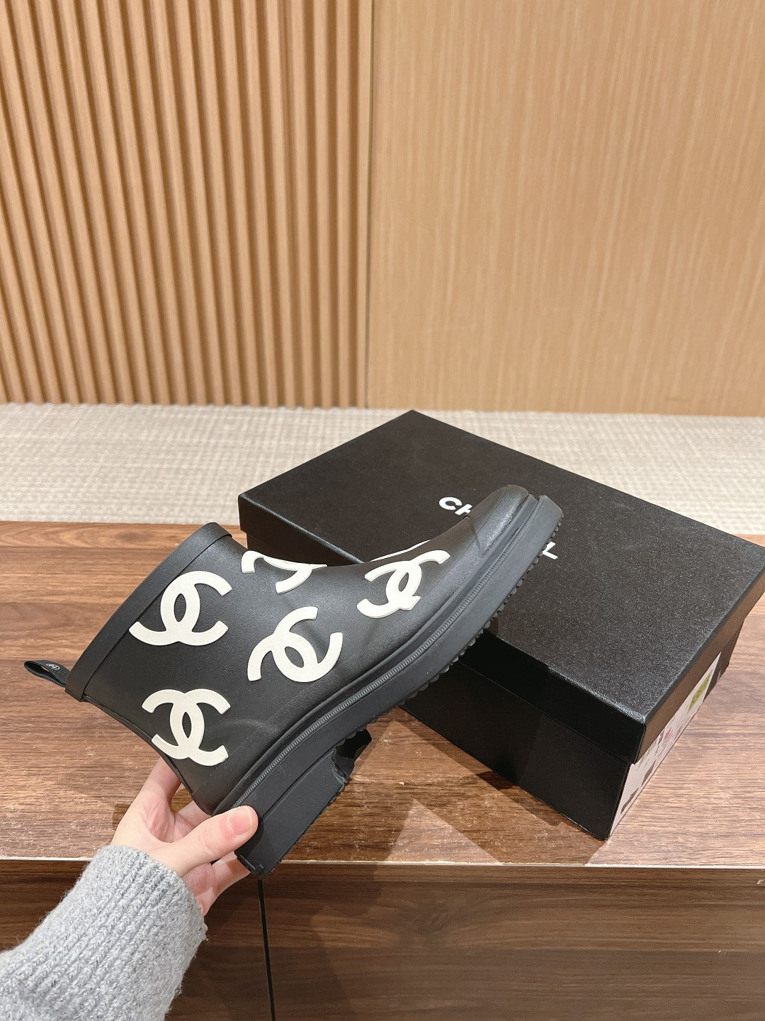 CC RAIN BOOTS BLACK TPU WITH WHITE LOGO 01