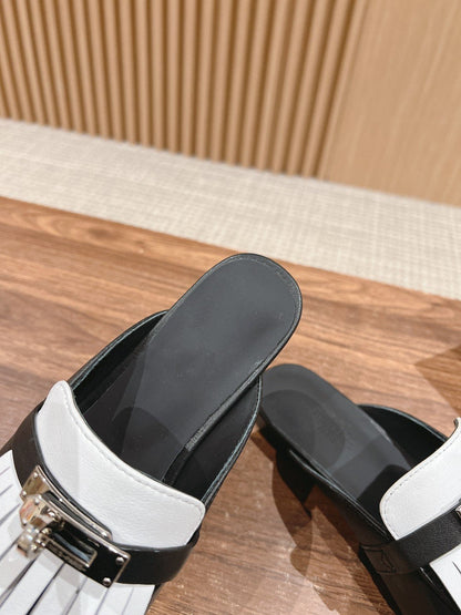 OZ Mule Fringed Black/White