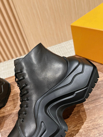 LV WOMEN CHELSEA BOOT IN BLACK MONOGRAM CALFSKIN