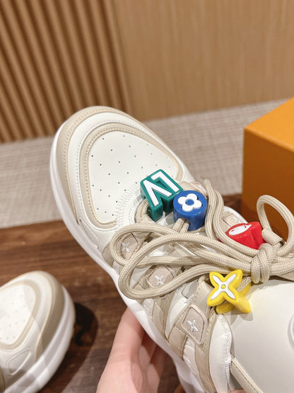 LV ARCHLIGHT SNEAKER IN BLANC BEIGE EMBOSSED CALFSKIN