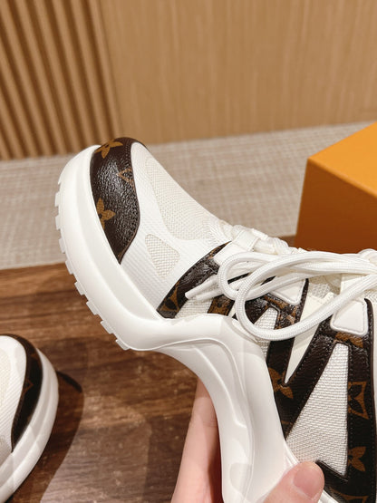 LV ARCHLIGHT SNEAKER IN WHITE CANVAS AND CHOCOLATE BROWN MONOGRAM CALFSKIN