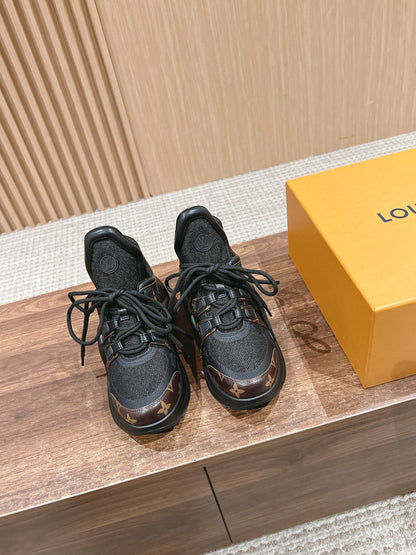 LV ARCHLIGHT SNEAKER IN BLACK CANVAS AND CHOCOLATE BROWN MONOGRAM CALFSKIN