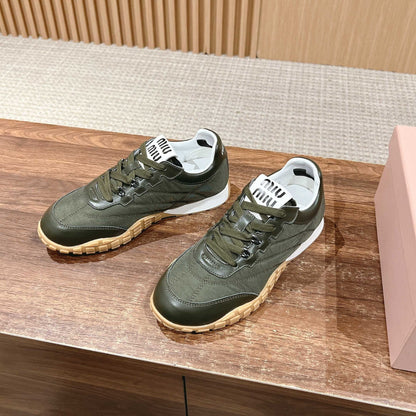 RUNNING SNEAKERS IN ARMY GREEN LAMBSKIN AND FABRIC ANTI-SLIP RUBBER SOLE
