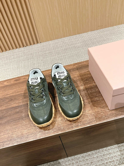 RUNNING SNEAKERS IN ARMY GREEN LAMBSKIN AND FABRIC ANTI-SLIP RUBBER SOLE