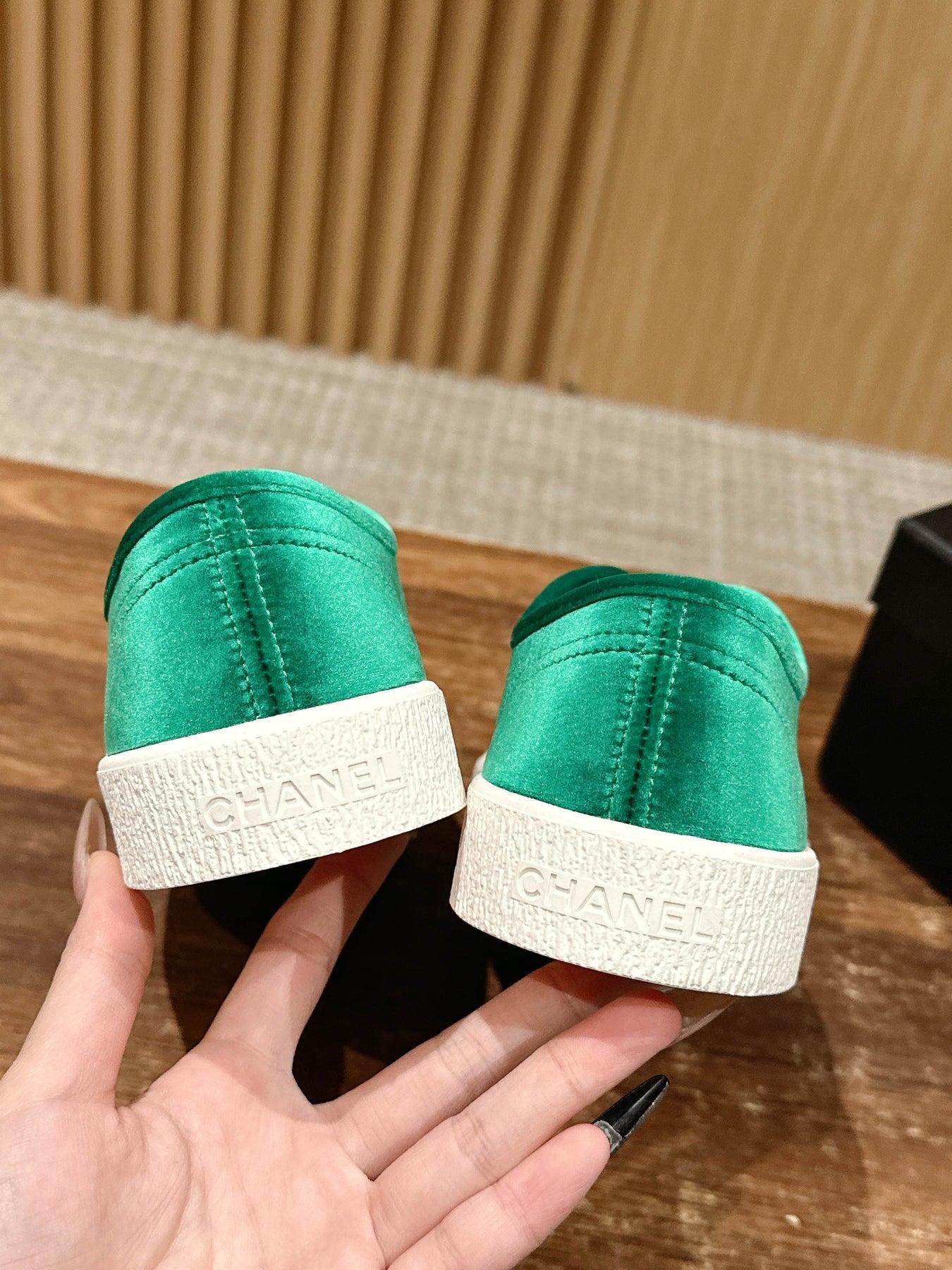 CONVERSE SNEAKER IN TEAL GREEN VELVET