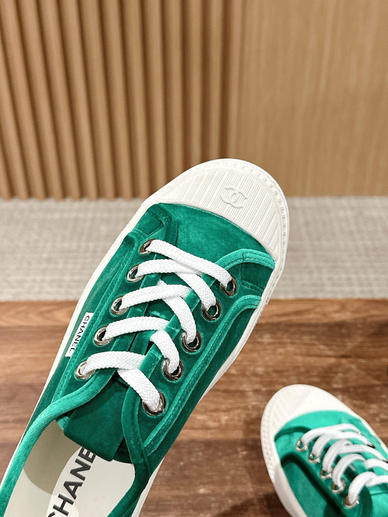 CONVERSE SNEAKER IN TEAL GREEN VELVET