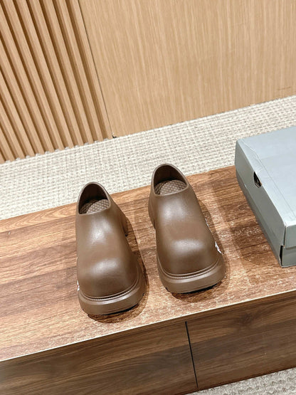 GRAFFITI THICK-SOLED CHEF SHOES IN BROWN RUBBER