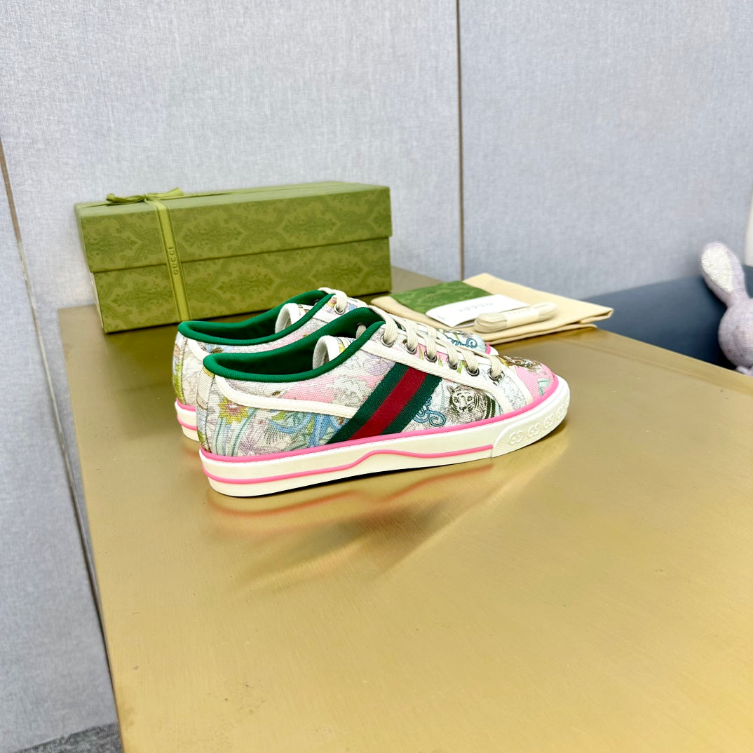 GG TENNIS 1977 TRAINER CANVAS WITH TIGER MOTIF