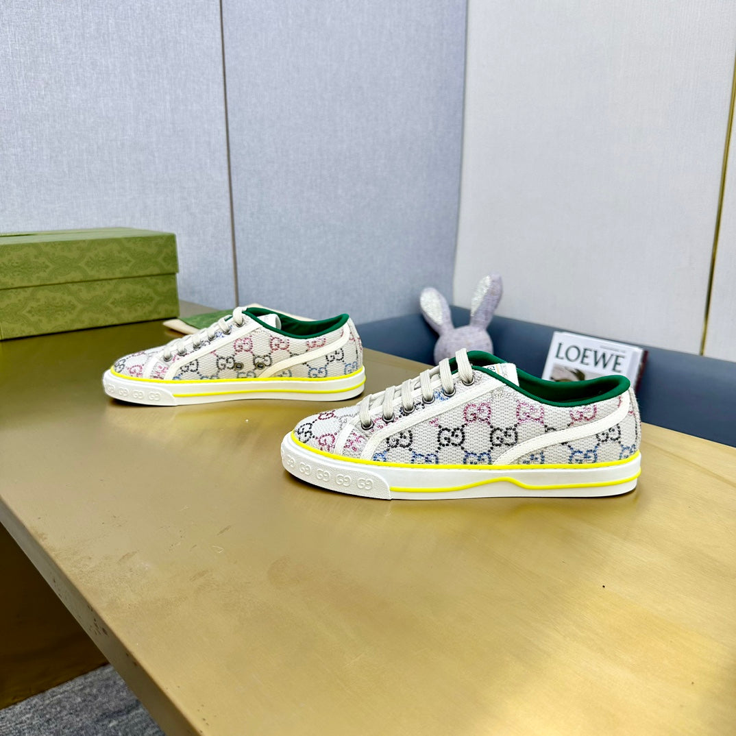 GG TENNIS 1977 TRAINER LIGHT GRAY CANVAS WITH YELLOW TRIM