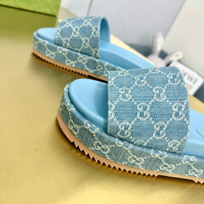GG PLATFORM SLIDE SANDAL SKY CANVAS