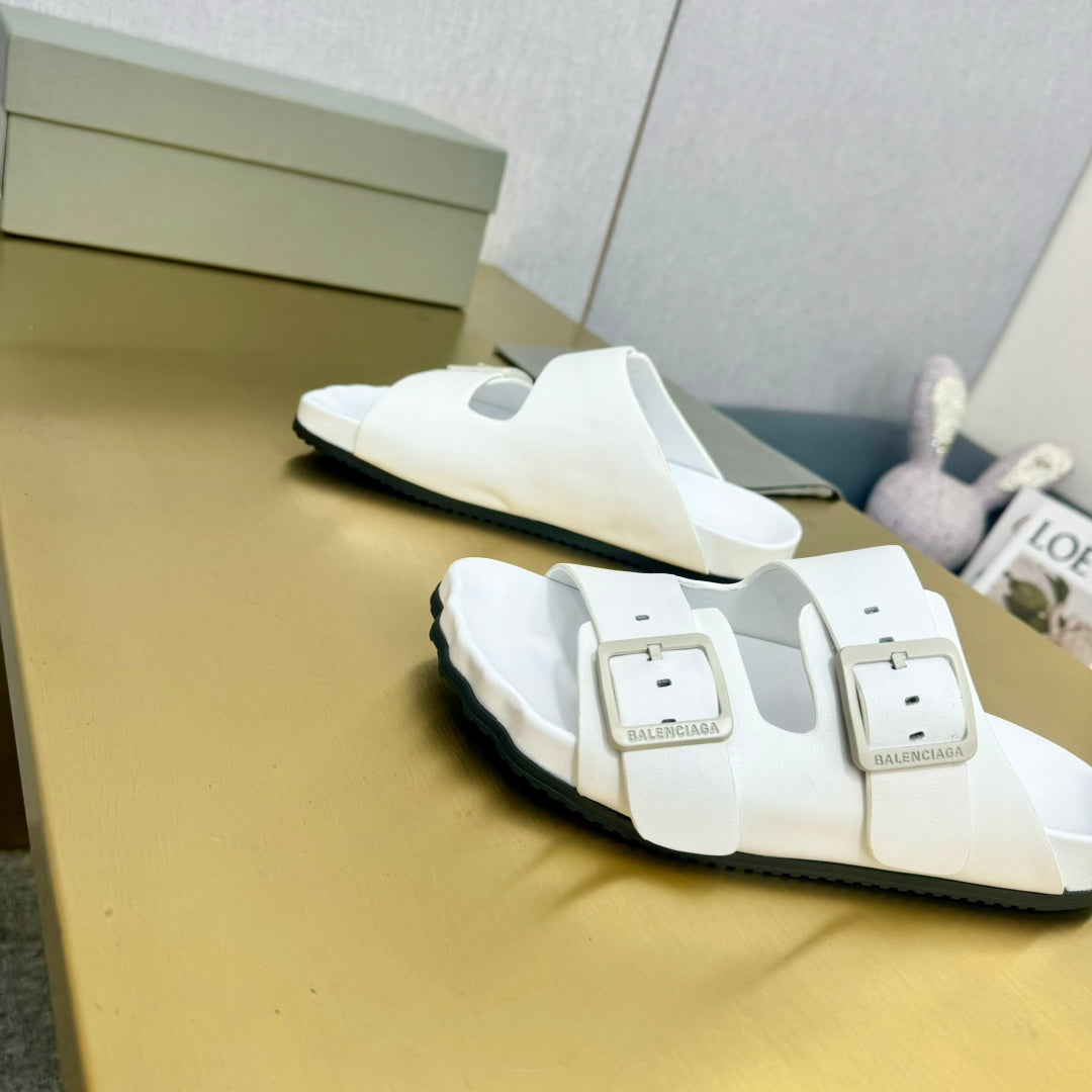 BIRKENSTOCK SLIPPERS IN WHITE CALFSKIN