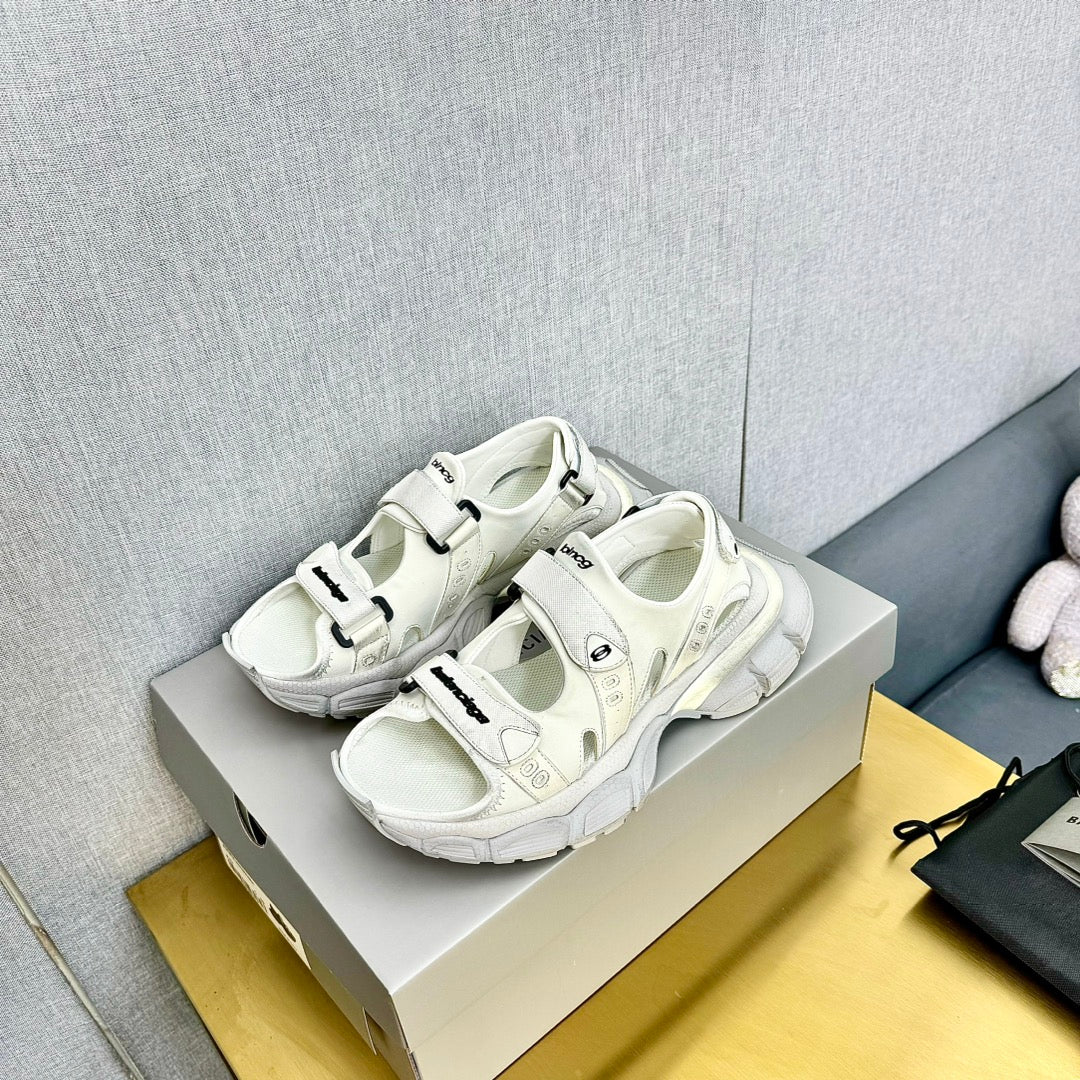 3XL SPORTY SANDALS IN WHITE POLYURETHANE, POLYESTER AND TPU