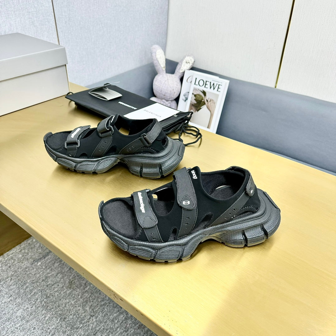 3XL SPORTY SANDALS IN BLACK POLYURETHANE, POLYESTER AND TPU