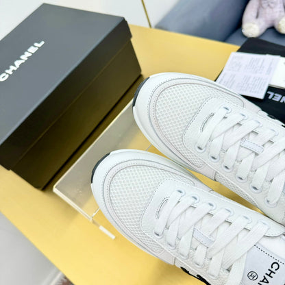 CLASSIC TRAINER IN WHITE MERCERIZED VELVET