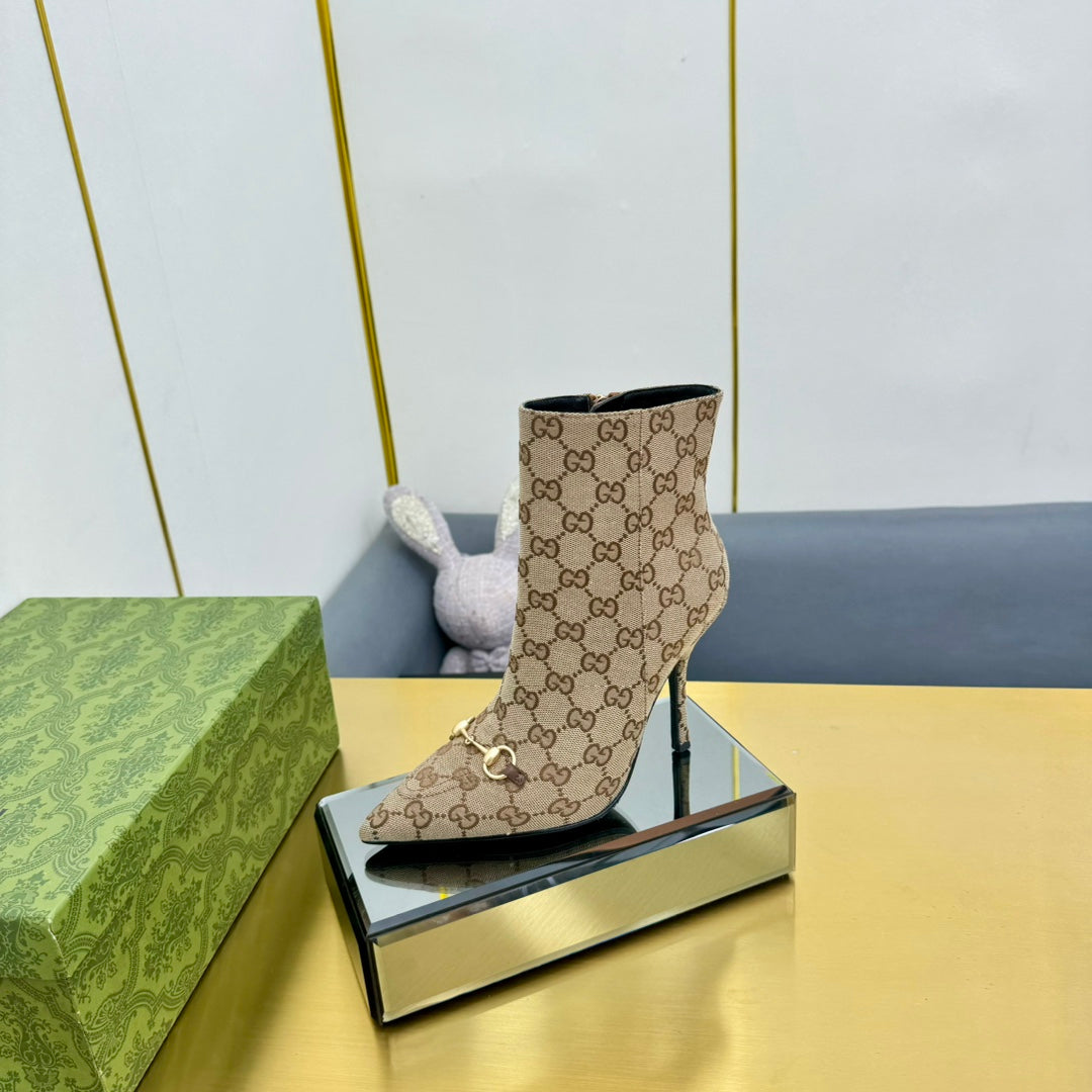 GG HORSEBIT ANKLE BOOT IN TAN BEIGE MONOGRAM CANVAS