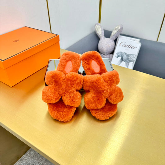 ORAN SHEARLING SANDALS SALAMANDER ORANGE