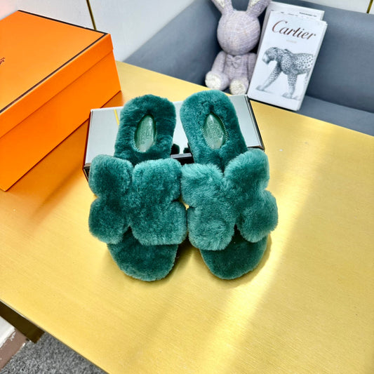 ORAN SHEARLING SANDALS TEAL GREEN