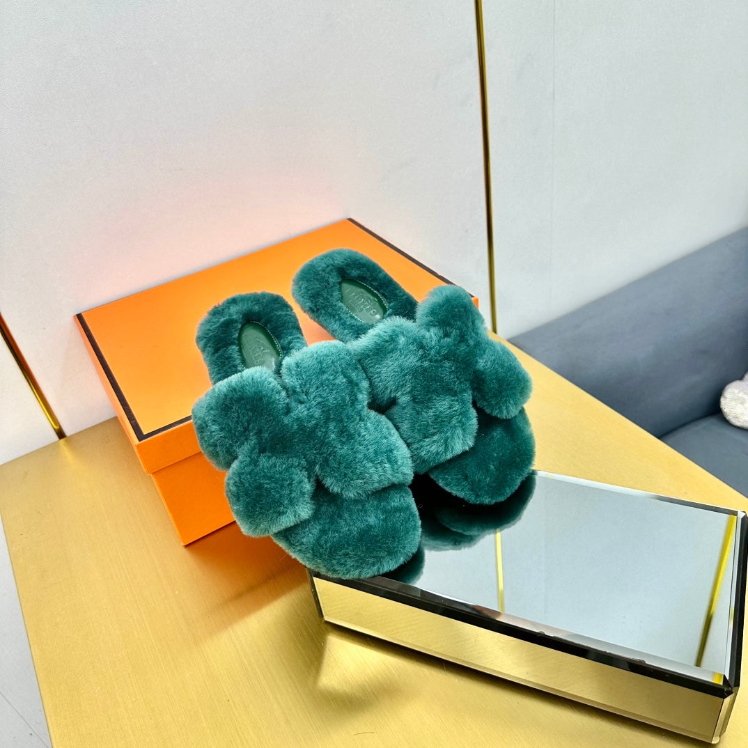 0RAN SHEARLING SANDALS TEAL GREEN