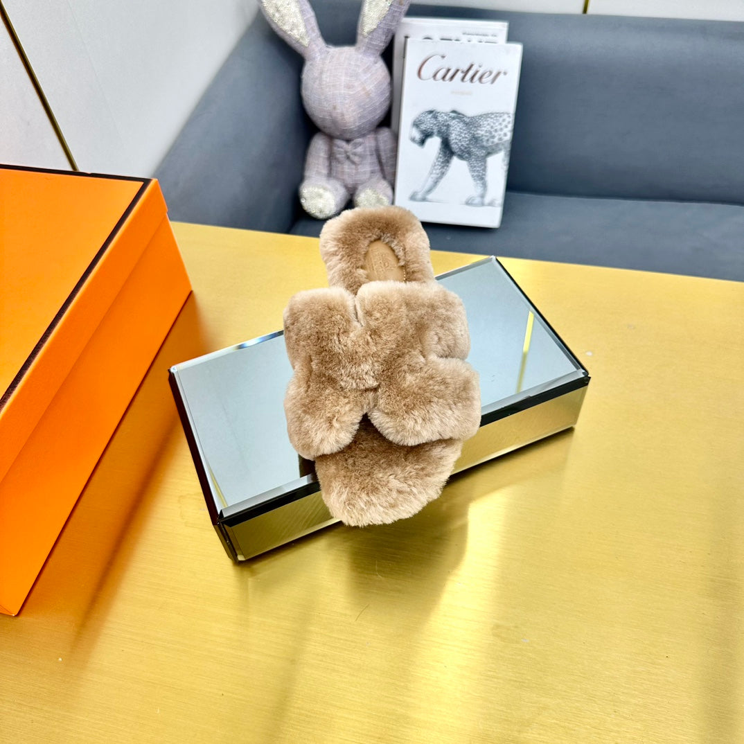 0RAN SHEARLING SANDALS LIGHT BROWN