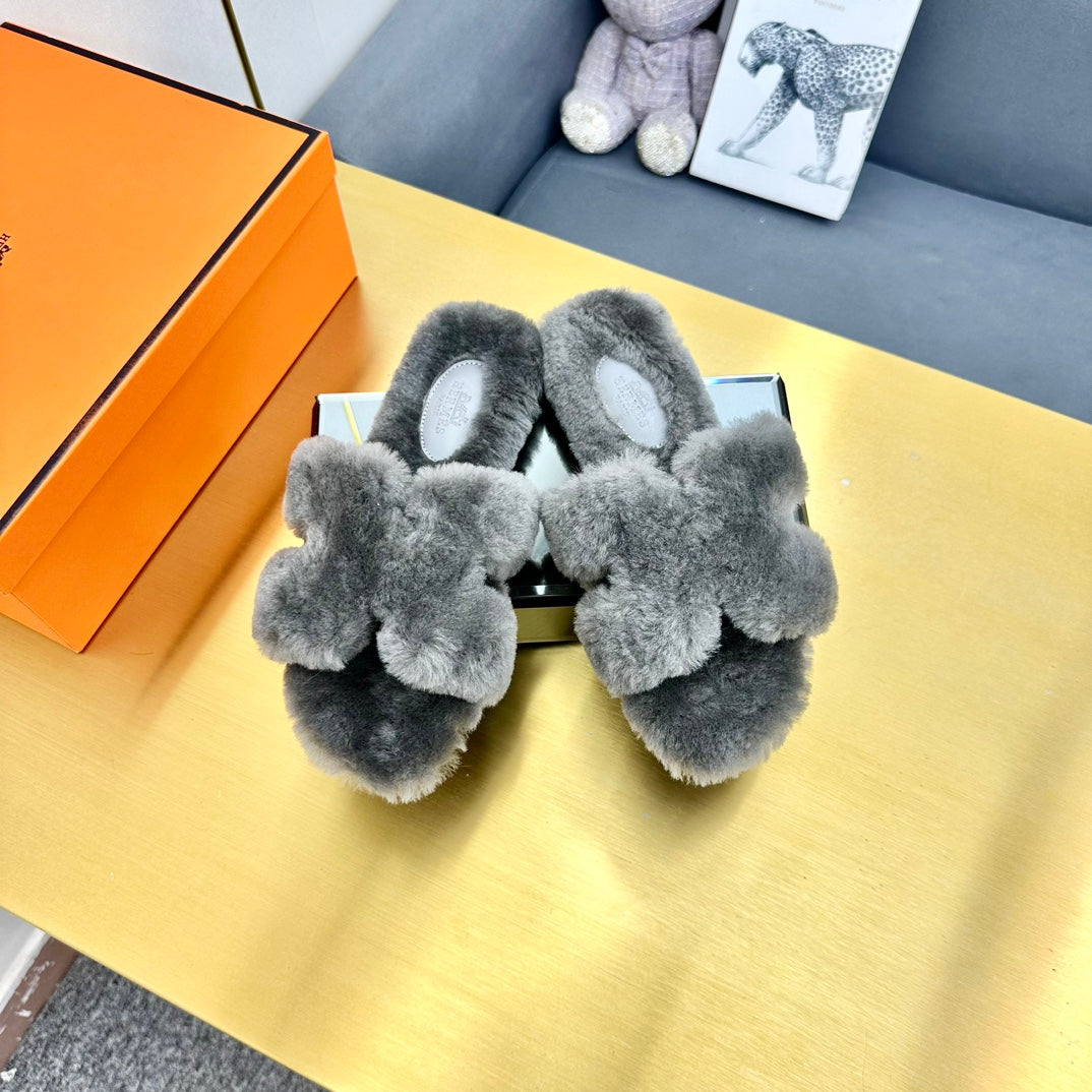 0RAN SHEARLING SANDALS SMOKE GRAY