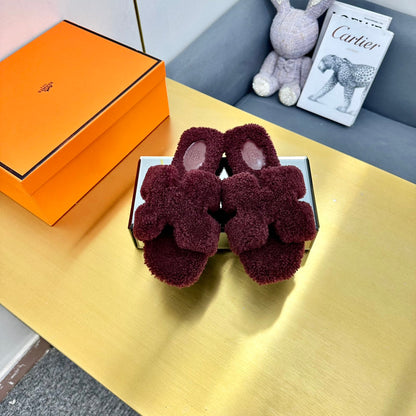 ORAN SHEARLING SANDALS MAHOGANY RED