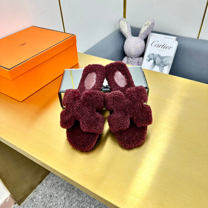 ORAN SHEARLING SANDALS MAHOGANY RED