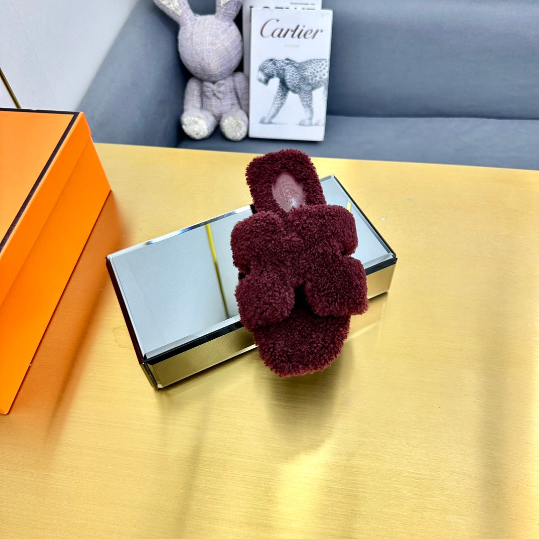 ORAN SHEARLING SANDALS MAHOGANY RED