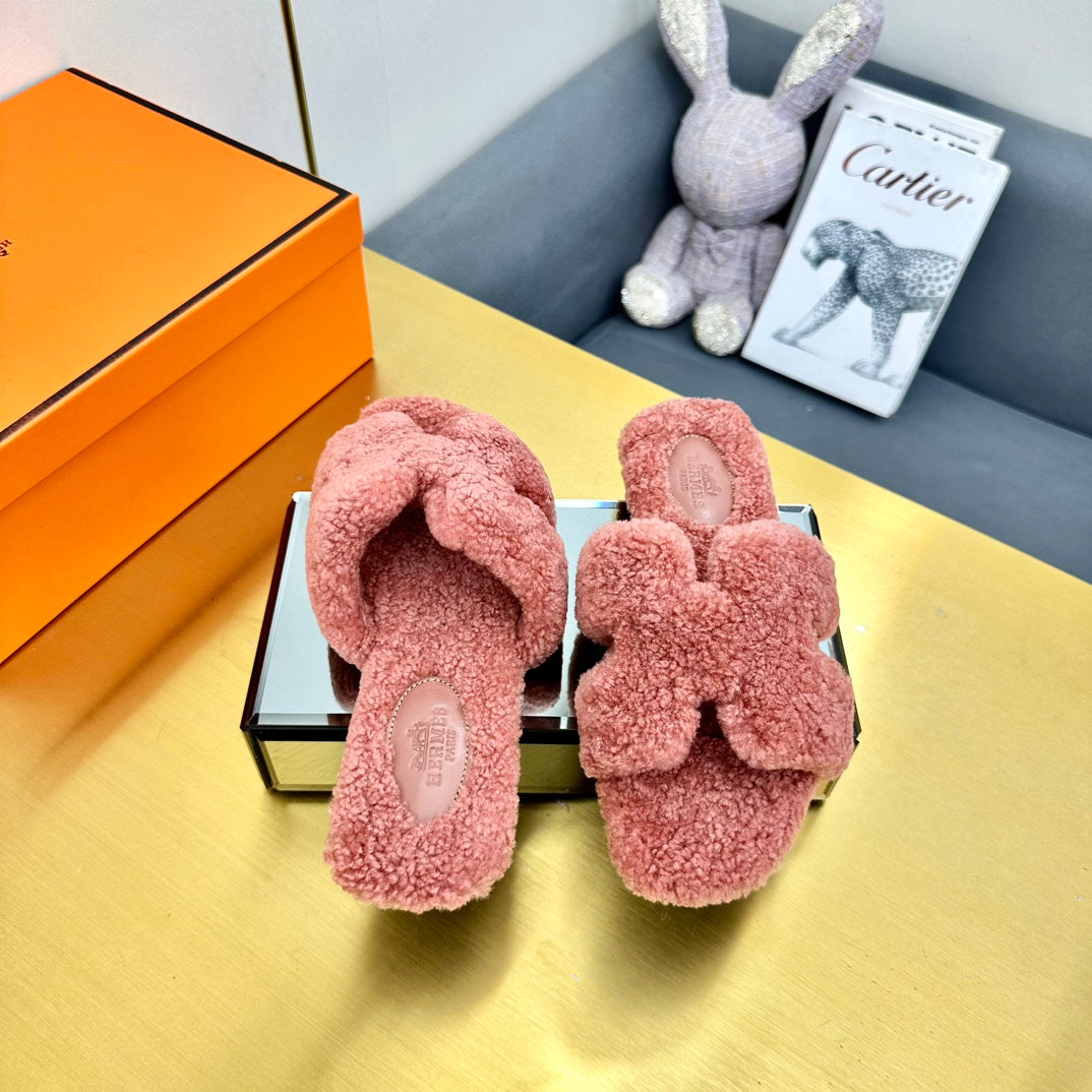 ORAN SHEARLING SANDALS PUNCH PINK