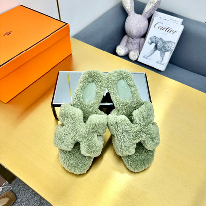 0RAN SHEARLING SANDALS JADE GREEN