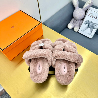 CHYPRE SANDAL LIGHT BROWN SHEARLING