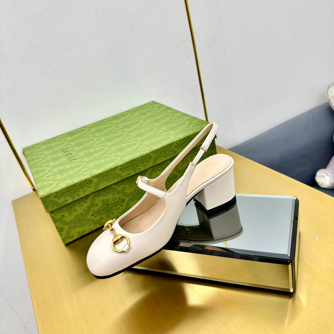 HORSEBIT PUMP IN WHITE SHEEPSKIN