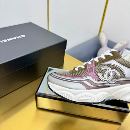 DAD SNEAKER IN COLORFUL CALFSKIN AND BREATHABLE MESH