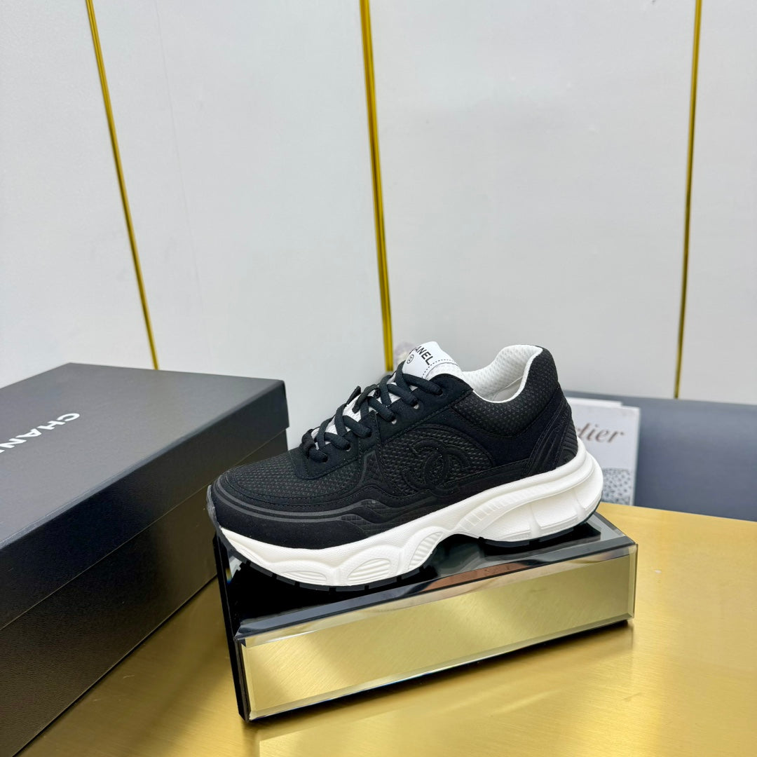 DAD SNEAKER IN BLACK SUEDE AND BREATHABLE MESH