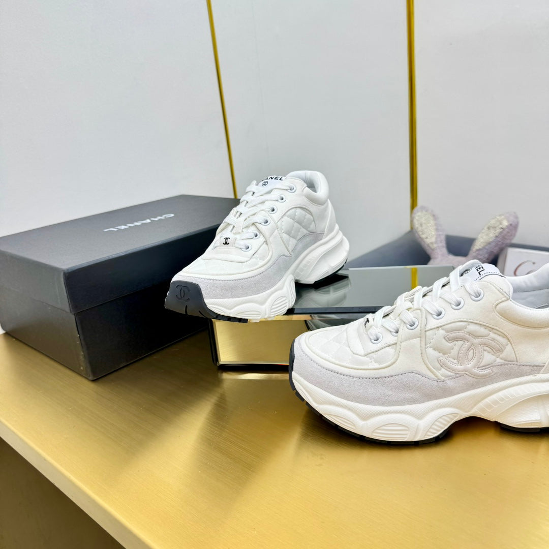 DAD SNEAKER IN WHITE LAMBSKIN AND SUEDE