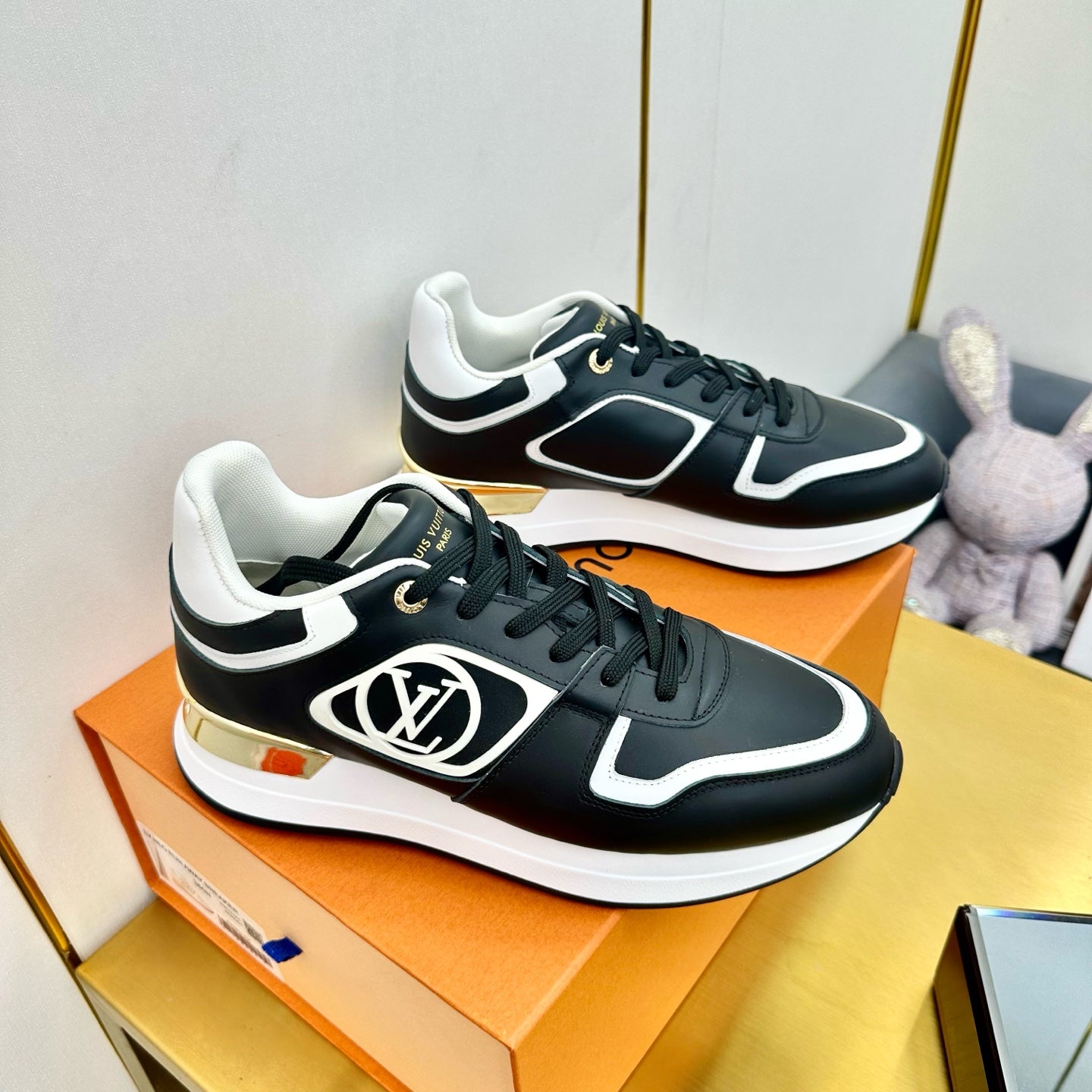 NEO RUN AWAY SNEAKER IN BLACK MIX WHITE CALFSKIN