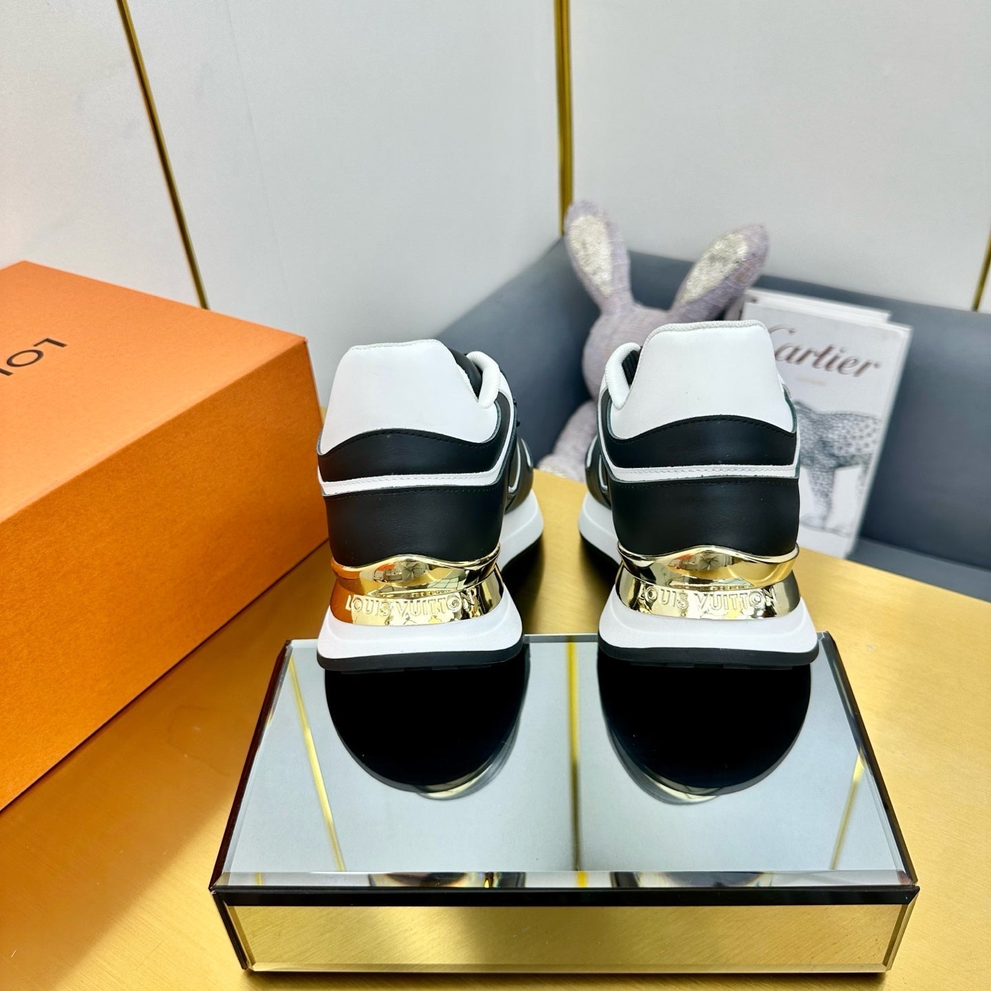 NEO RUN AWAY SNEAKER IN BLACK MIX WHITE CALFSKIN