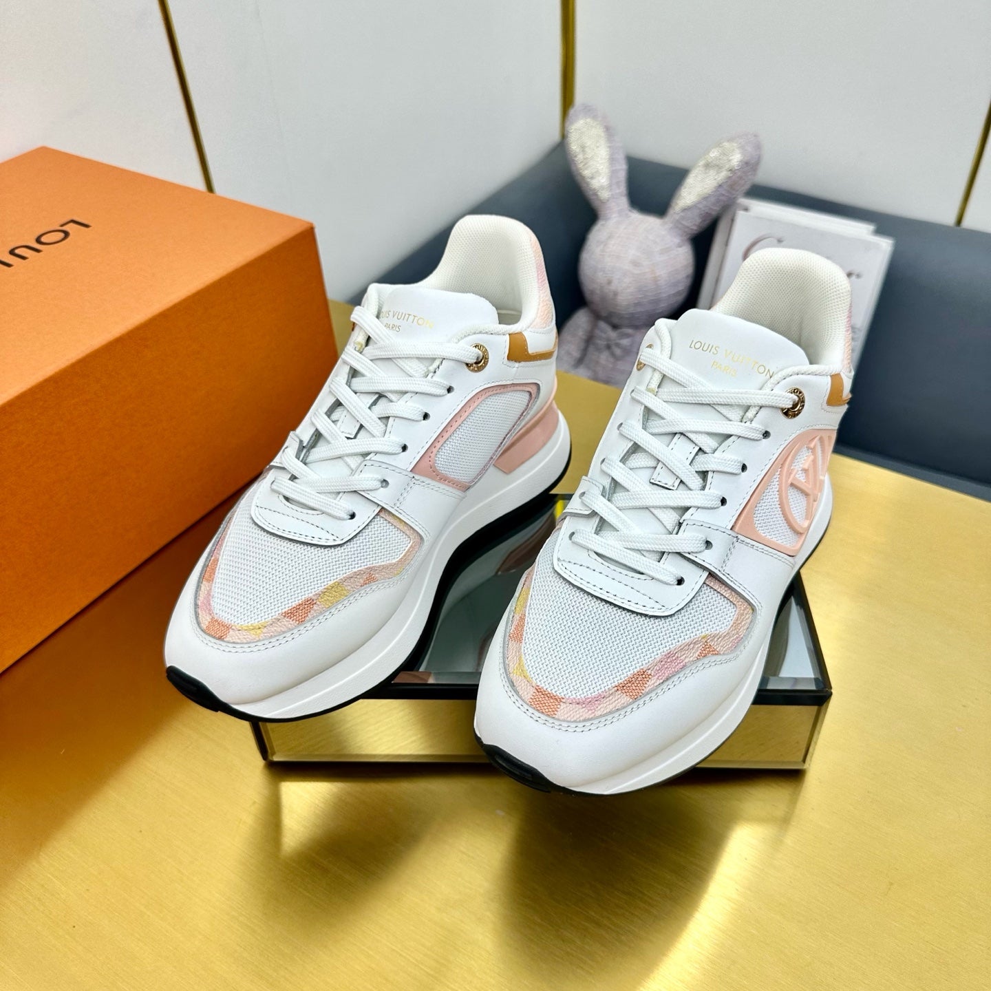 NEO RUN AWAY SNEAKER IN WHITE MIX PEACH PINK CALFSKIN