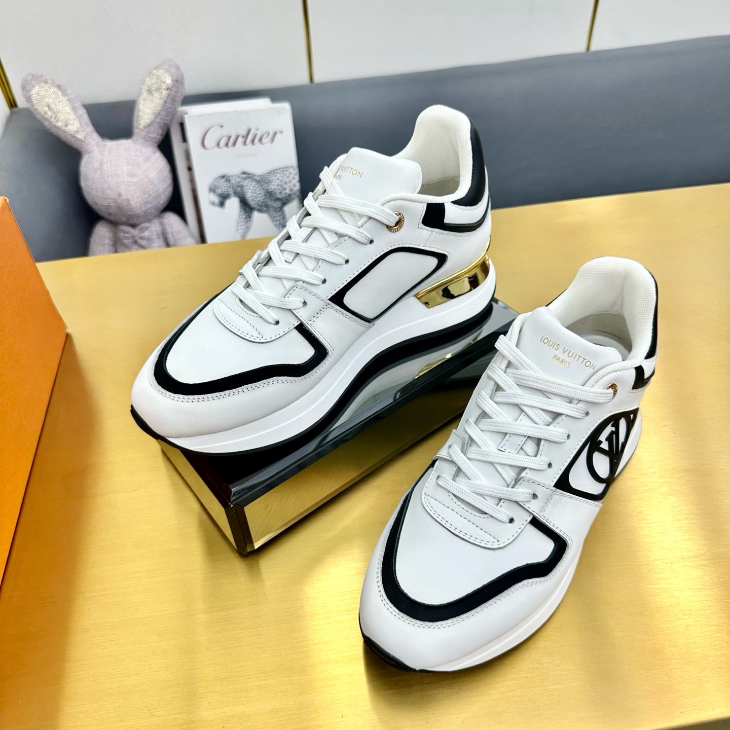 NEO RUN AWAY SNEAKER IN WHITE MIX BLACK CALFSKIN