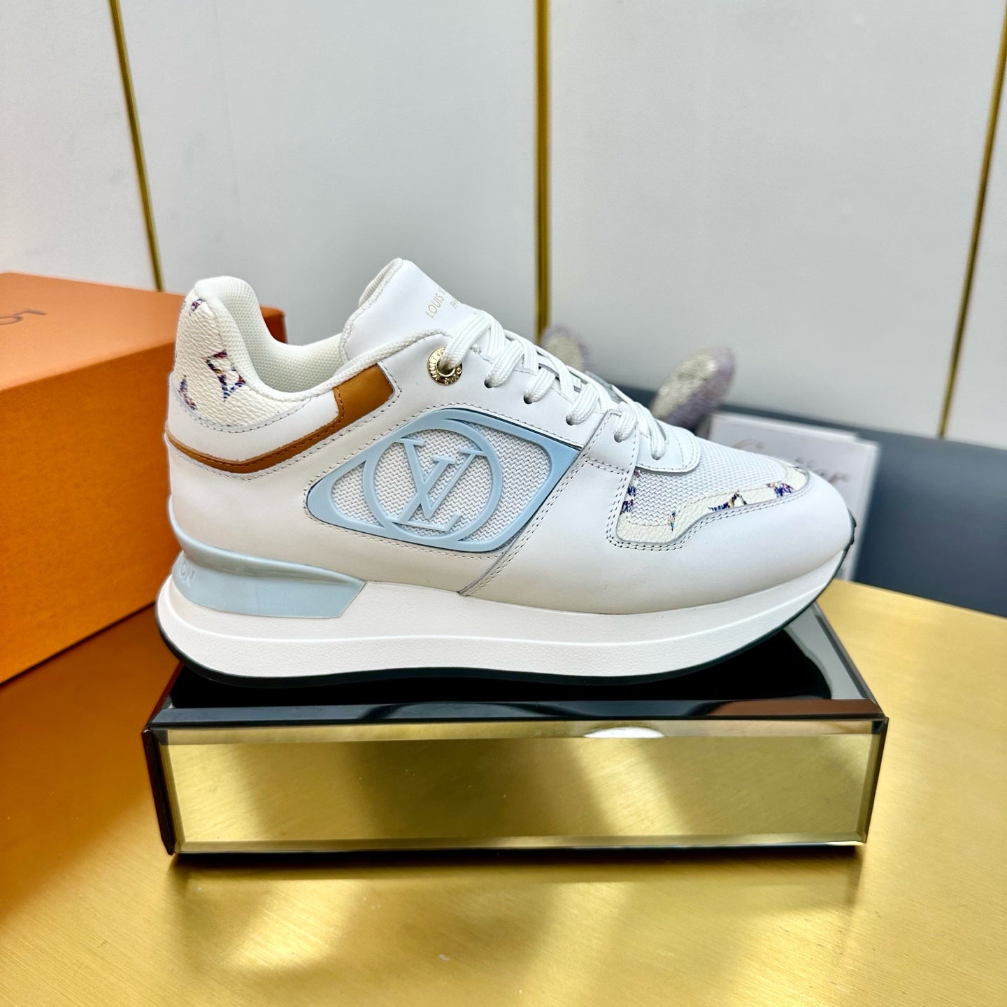 NEO RUN AWAY SNEAKER IN WHITE MIX SKY BLUE CALFSKIN