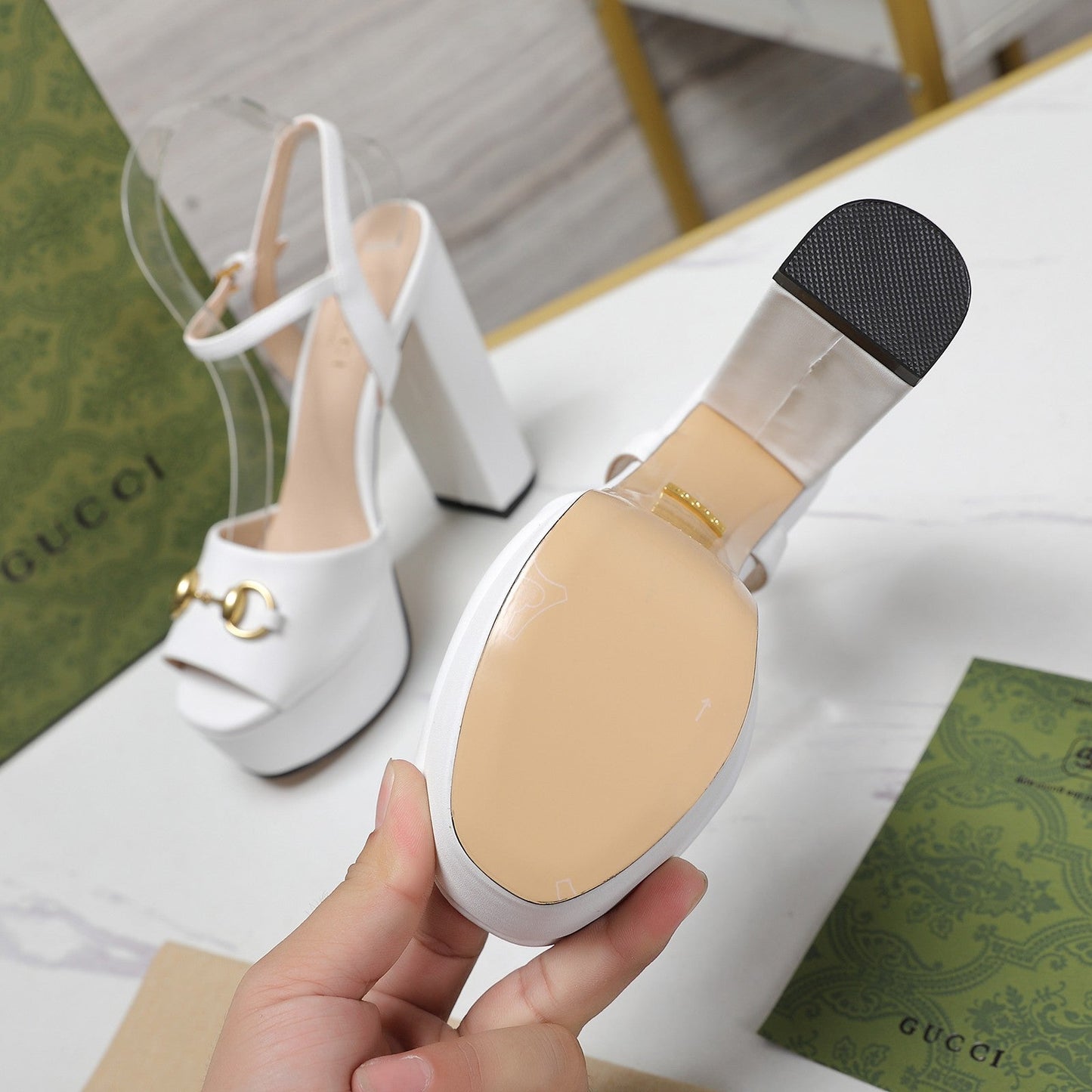 GG Sandales Cuir Noir White