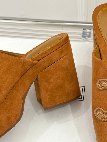 ELENA MULE IN PEANUT BROWN VELVET