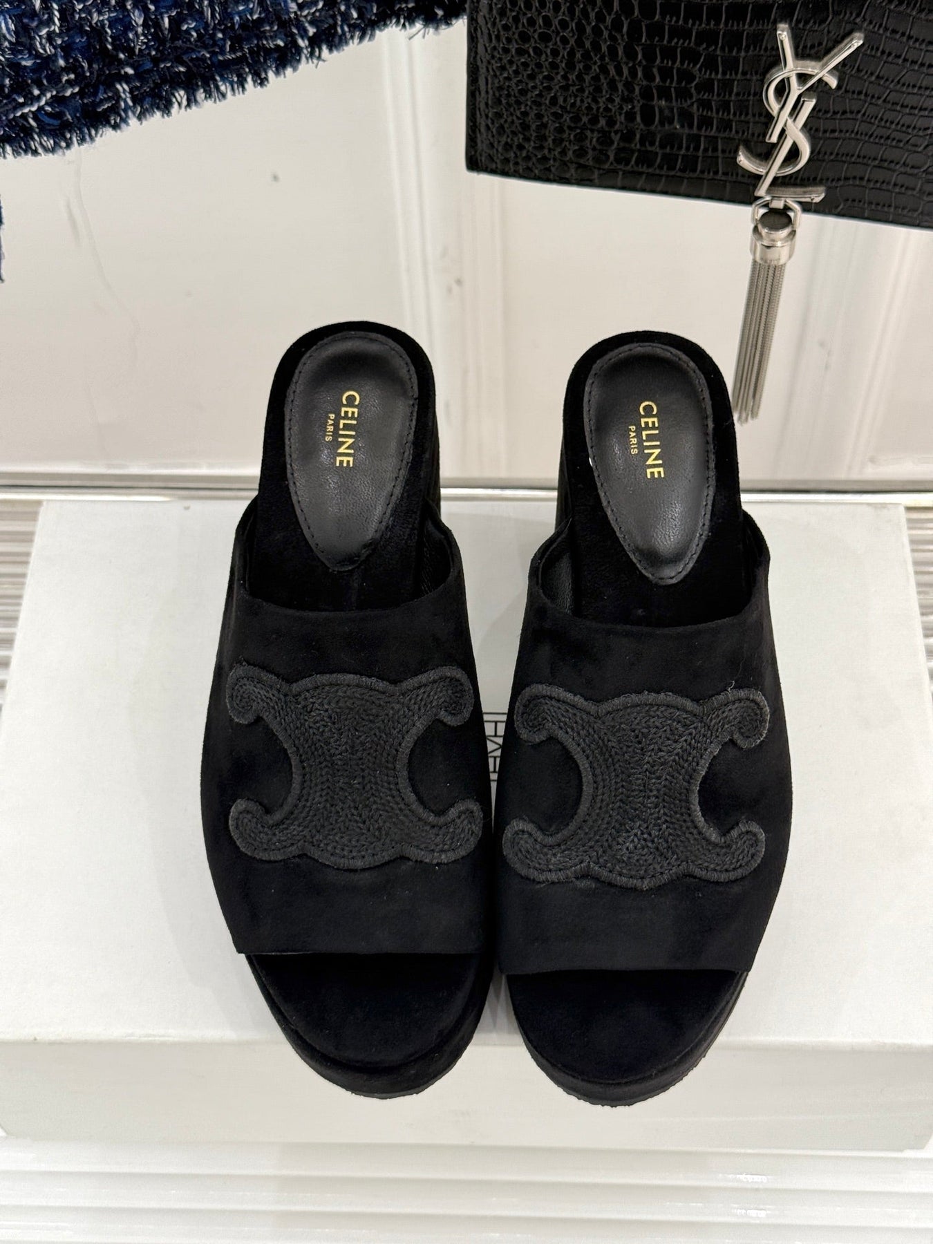 ELENA MULE IN BLACK VELVET