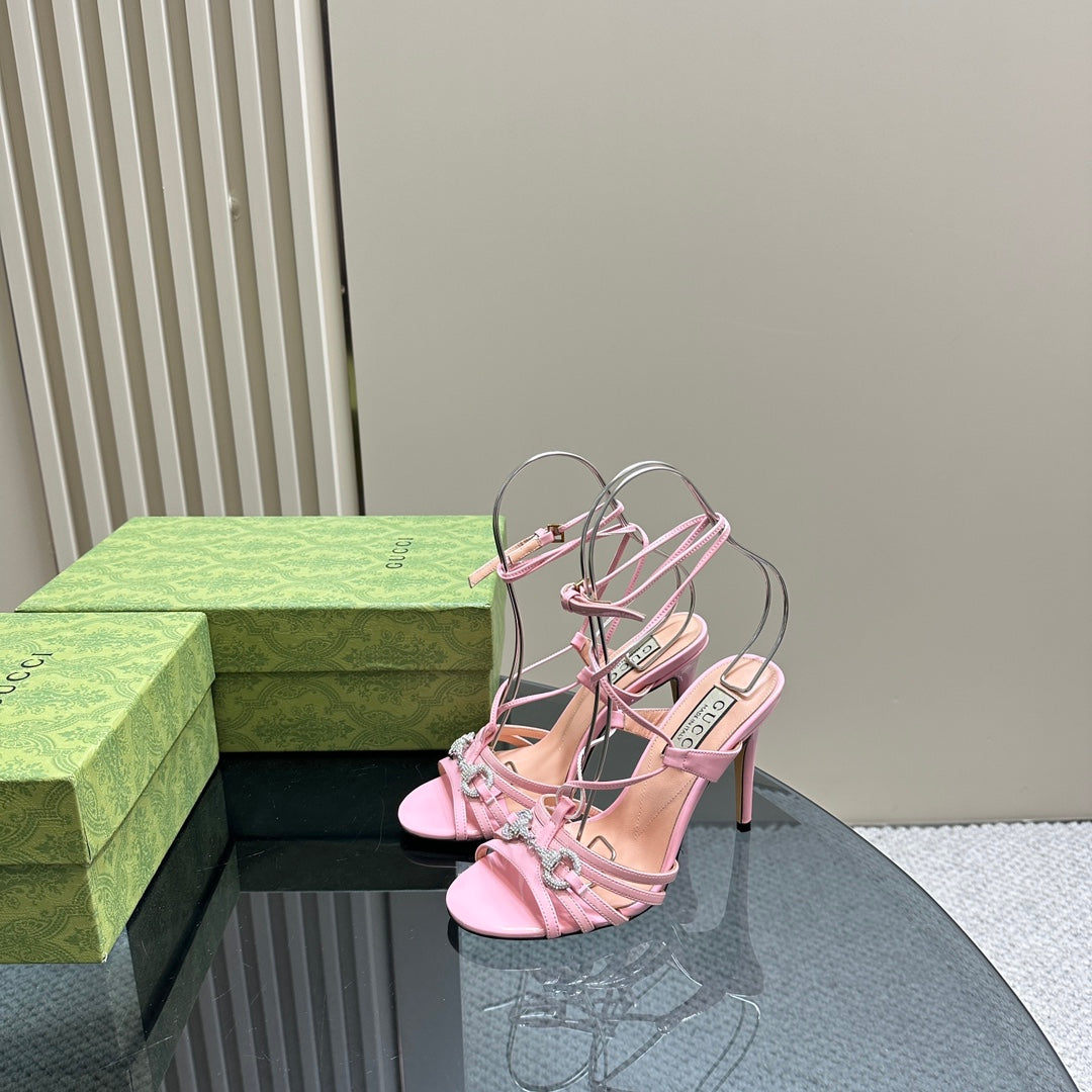 CRYSTAL HORSEBIT STRAPPY SANDAL 10.5CM IN LIGHT PINK PATENT LEATHER