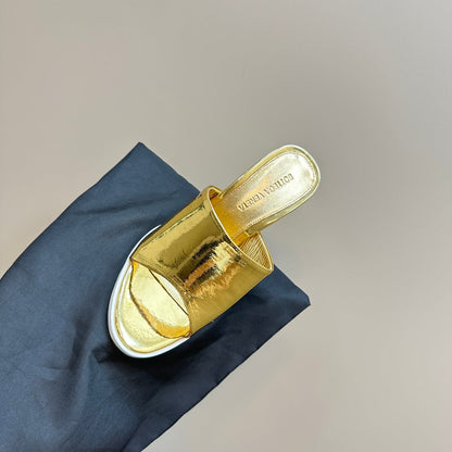 HIGH MULE 95 MM IN GOLD CALFSKIN