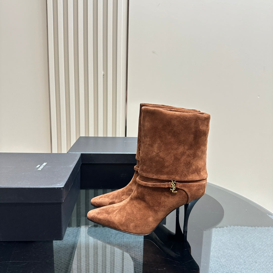 NIKI BOOTIES IN ASH BROWN SUEDE