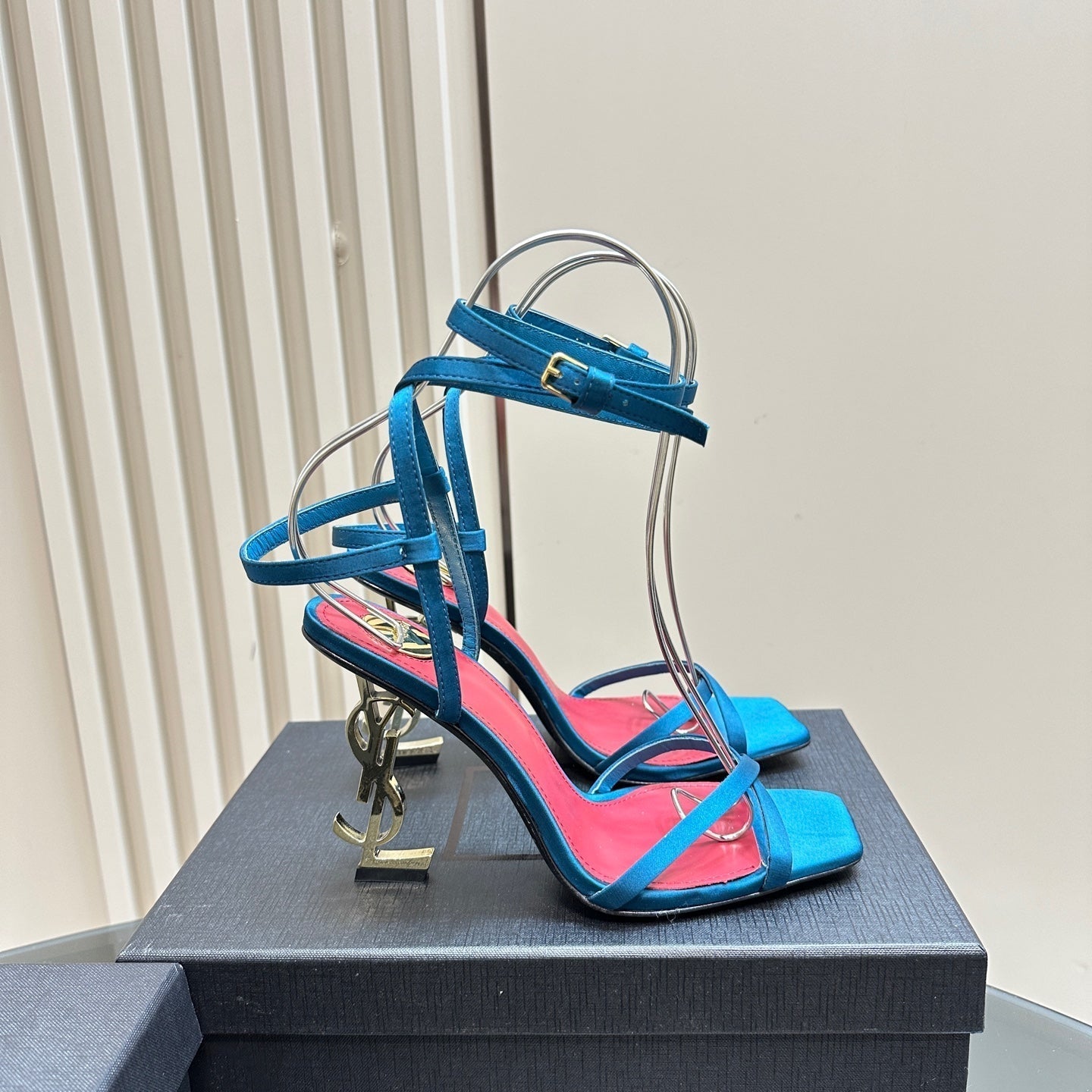 OPYUM HIGH SANDALS IN DUCK BLUEE SILK