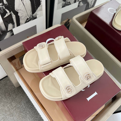 DOUBLE G CRYSTAL FLAT SANDALS IN IVORY SOFT LAMBSKIN