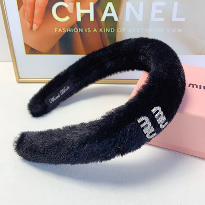 HEAD BAND IN BLACK RABBIT FUR