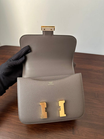 CONSTANCE 18 ETOUPE EPSOM GOLD HARDWARE